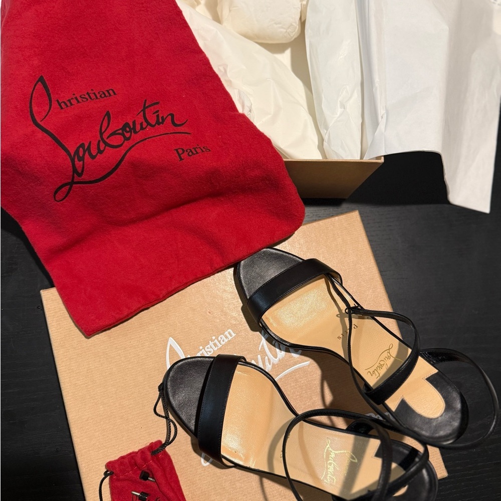Christian Louboutin 100M Loubi Queen Sandal Nappa Leather - Picture 3 of 16